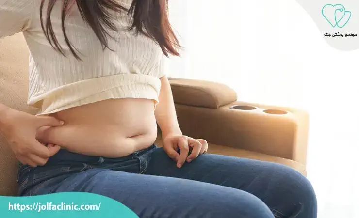 افزایش وزن ناگهانی به ویژه در ناحیه شکم و صورت