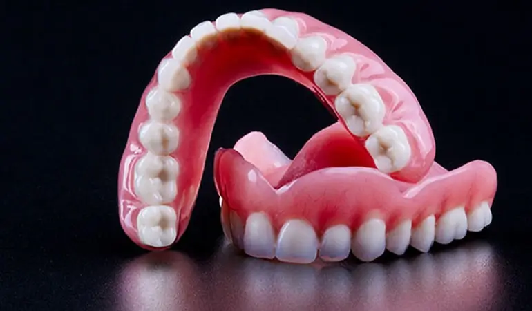 پروتز دندان